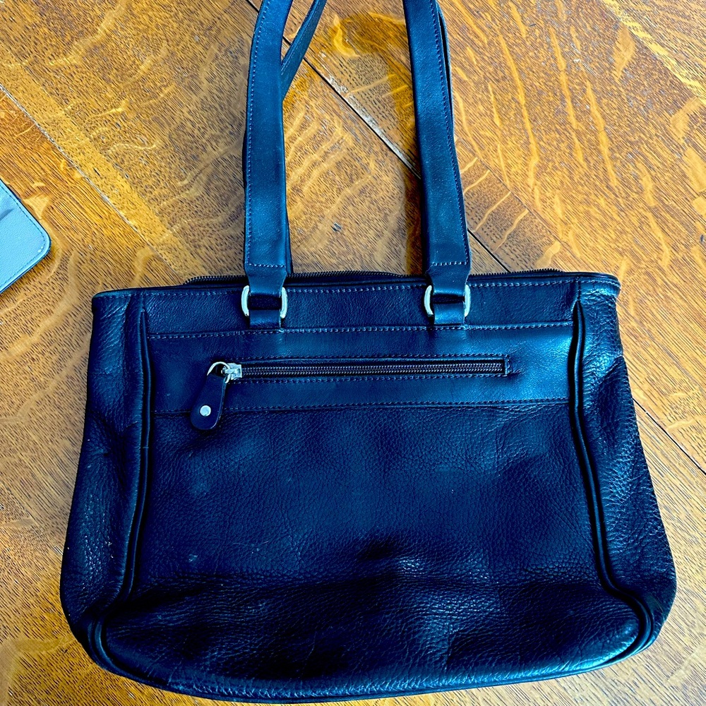 Roots Ladies Black Handbag